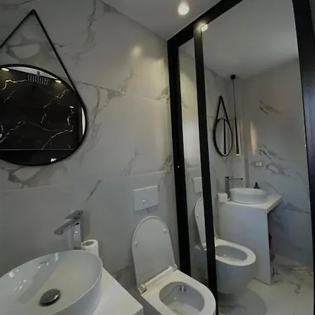 Elegant Apartment