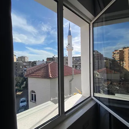 アパート Elegant